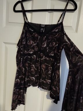 Cosmic Aura Women's Black Floral Cold-Shoulder Camisole